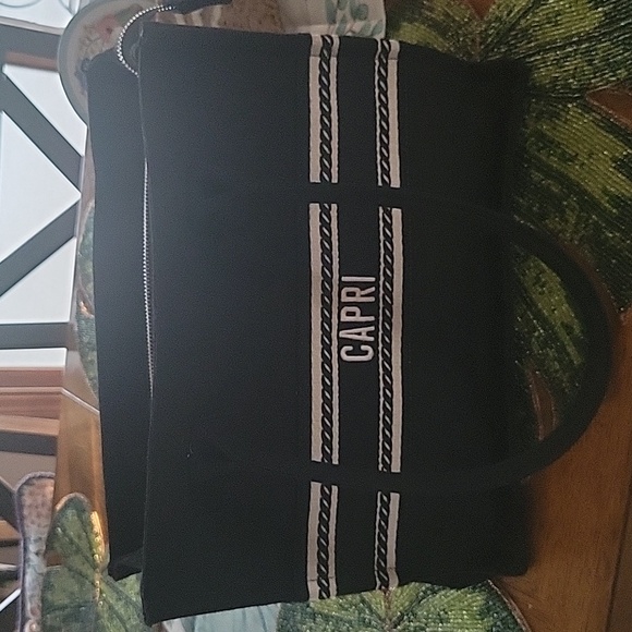 Super cute anew day black capri bag from target - Picture 1 of 5